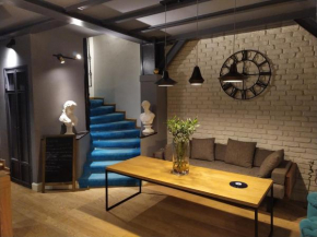 Гостиница Jakaranda Hotel  Стамбул